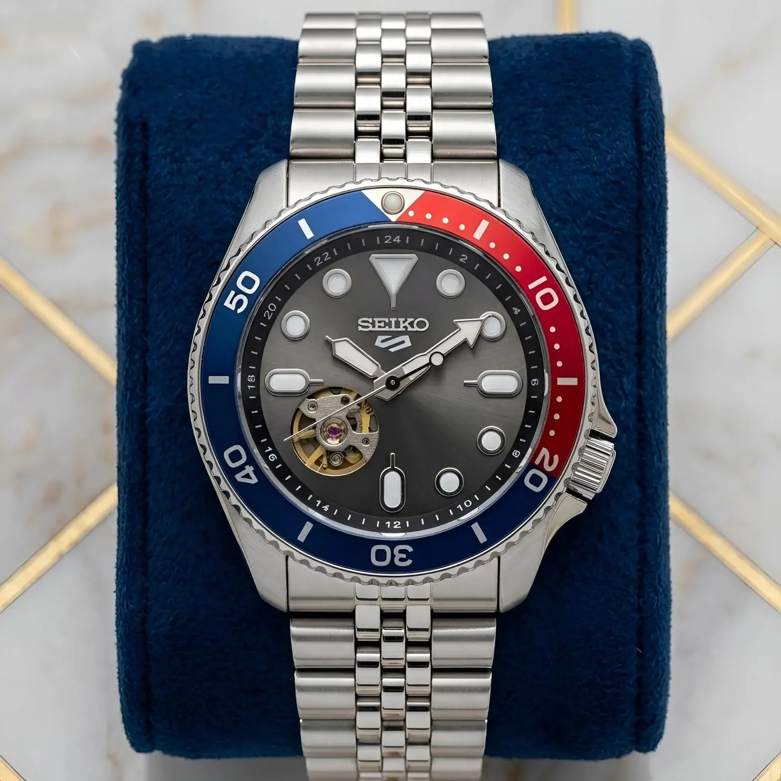 Seiko Automatic Silver Red Blue